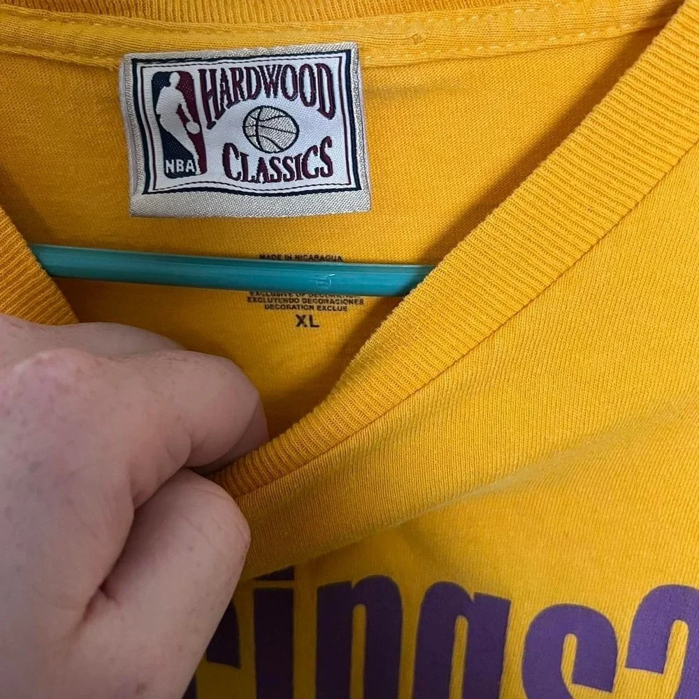Lakers tshirt